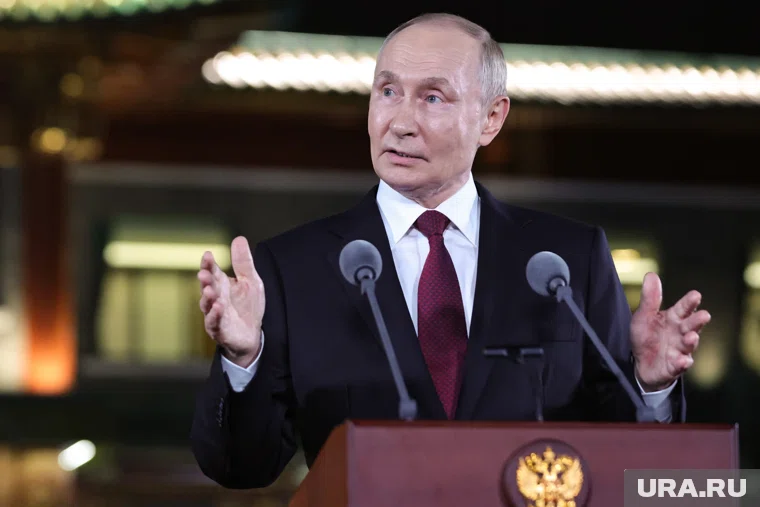 Путин прибыл в Таджикистан вечером 8 октября