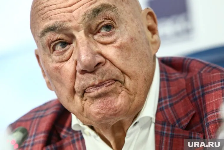 Познер призвал серьезно относиться к коронавирусу