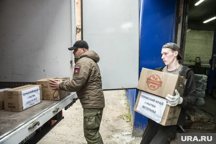 Пермяки ежедневно собирают и формируют груз для участников спецоперации