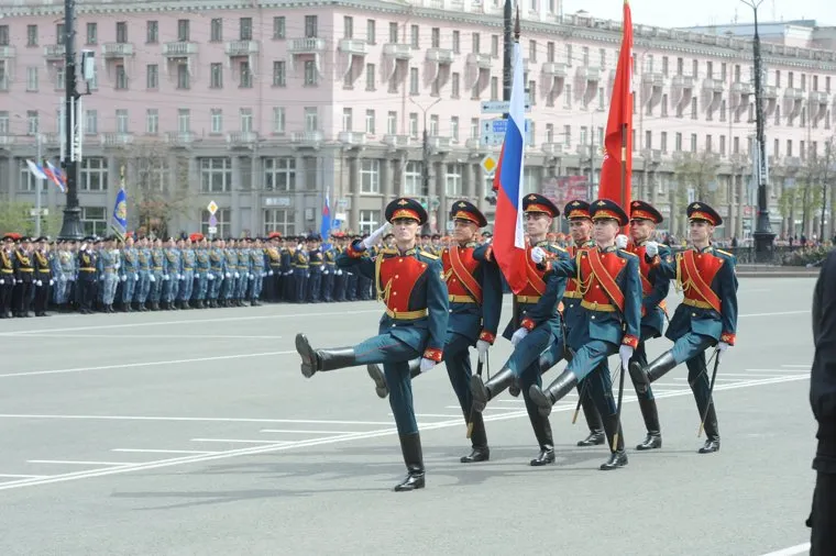 Парад . Челябинск