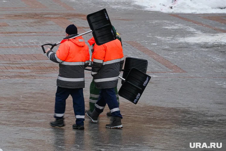 В регионе вырос спрос на дворников (архивное фото) 