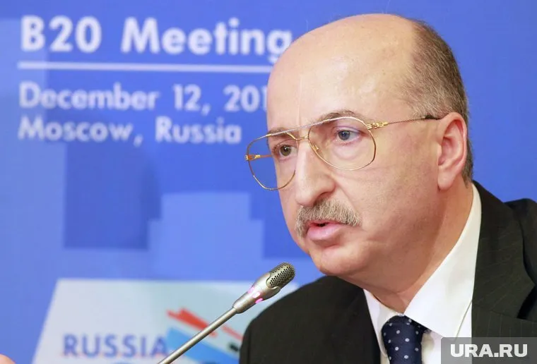 Основатель «Вим-билль-данн» Давид Якобашвили решил не возвращаться в Россию