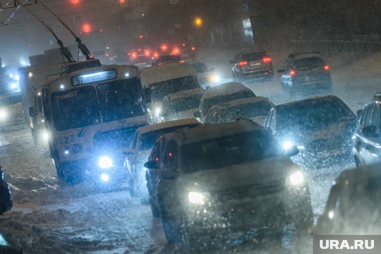 В Екатеринбурге - семибалльные пробки