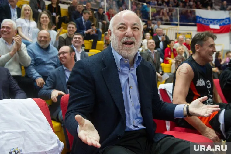 Пермяки окончательно запутались в конфликтах тепловиков Вексельберга и управляющих компаний