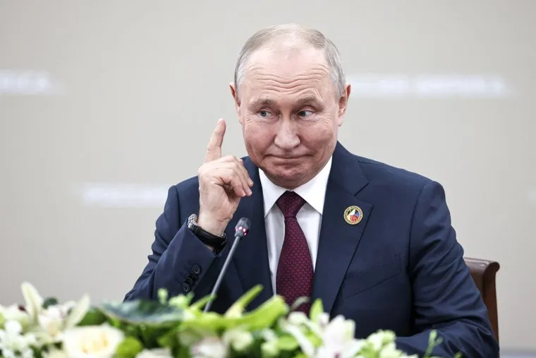 Встреча президента России Владимира Путина с президентом Уганды Йовери Мусевени. Санкт-Петербург