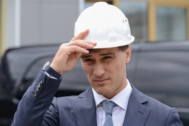 Дубровский Борис на цинковом заводе. Челябинск, гаттаров руслан