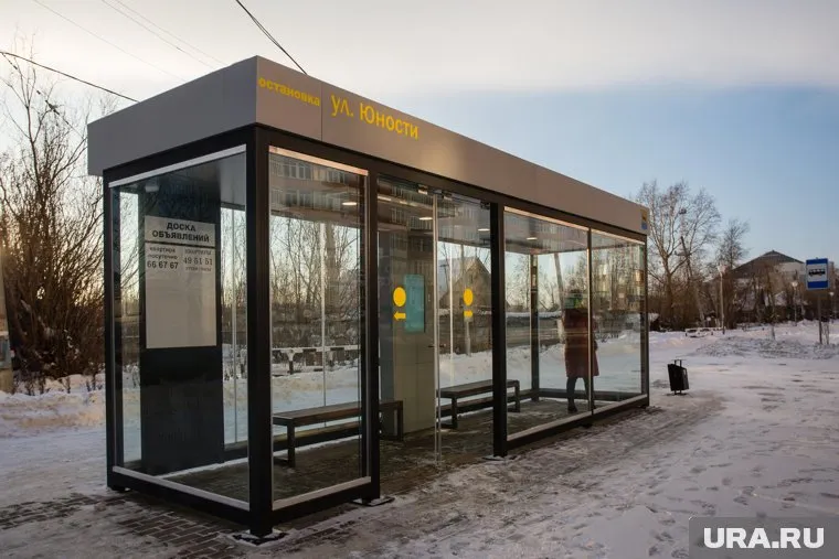В Салехарде устанавливают теплые остановки