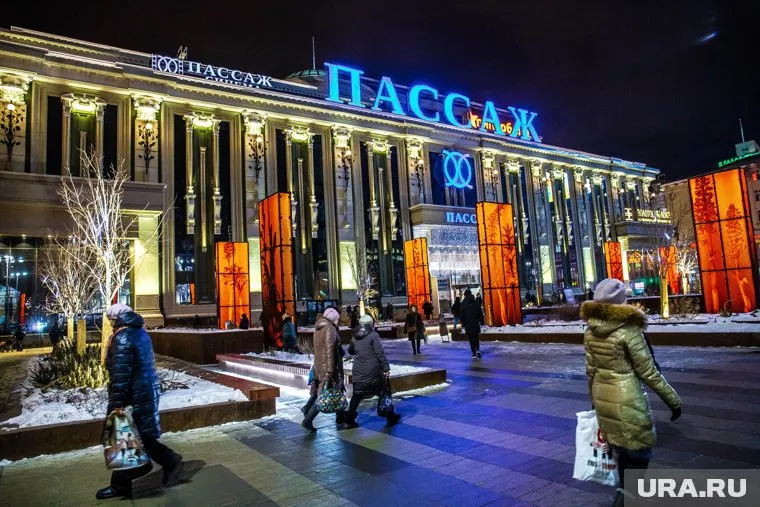 Погибших при пожаре в «Пассаже» нет