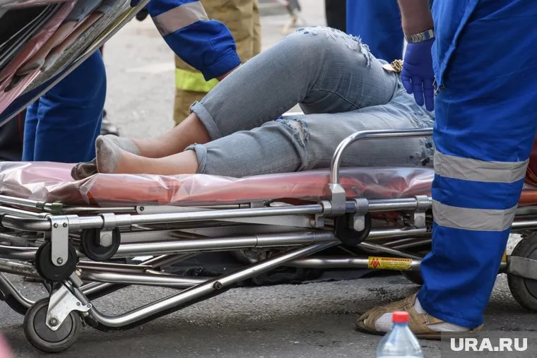 На трассе столкнулись две машины и автобус