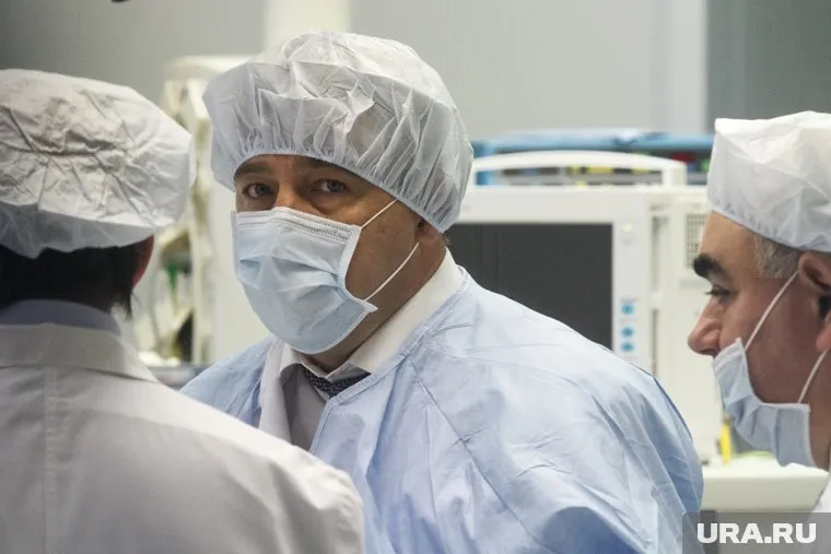 Медики становятся основными разносчиками новой инфекции