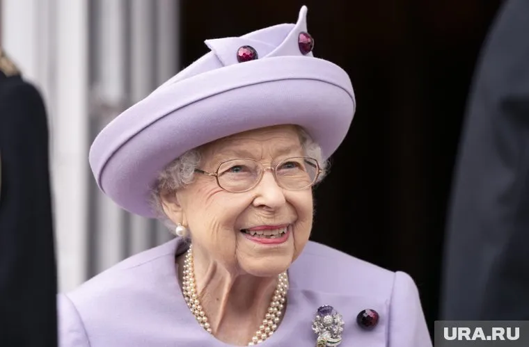 Елизавета II пригласит нового премьер-министра для формирования правительства