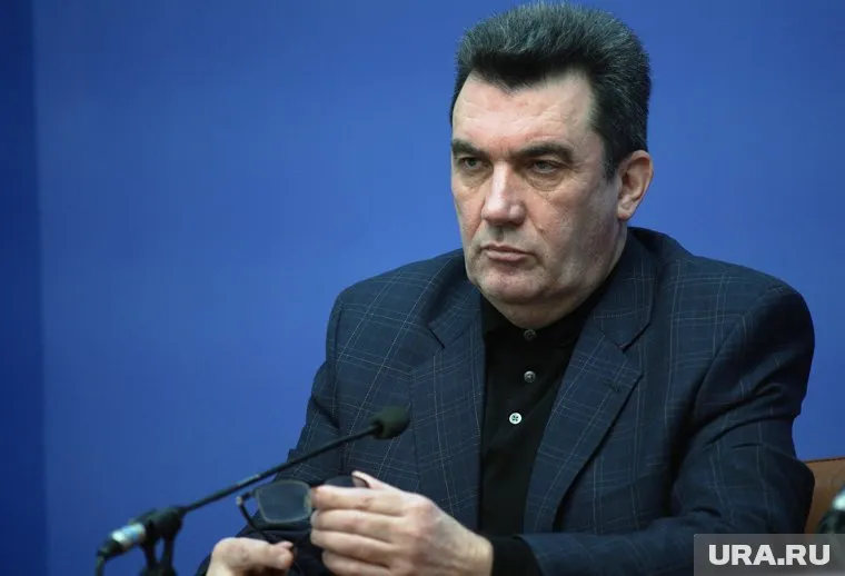 Данилов призвал Украину уничтожить Россию