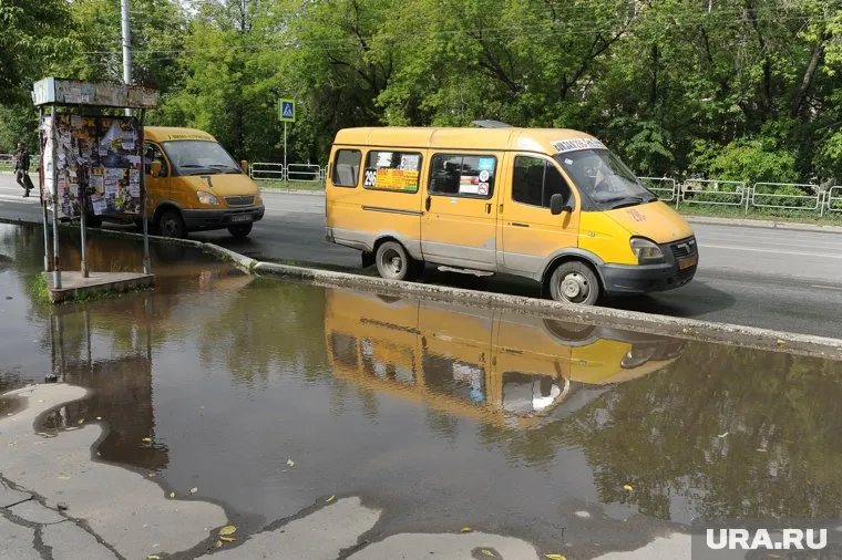 Мужчина, которому стало плохо с сердцем, был на переднем сиденье