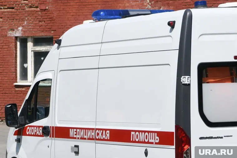 Скорая приехала к травмированной девочке (архивное фото)