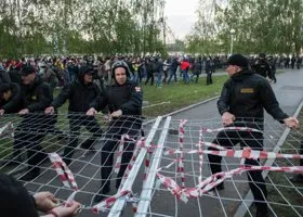 На участника протестов в сквере в Екатеринбурге завели дело