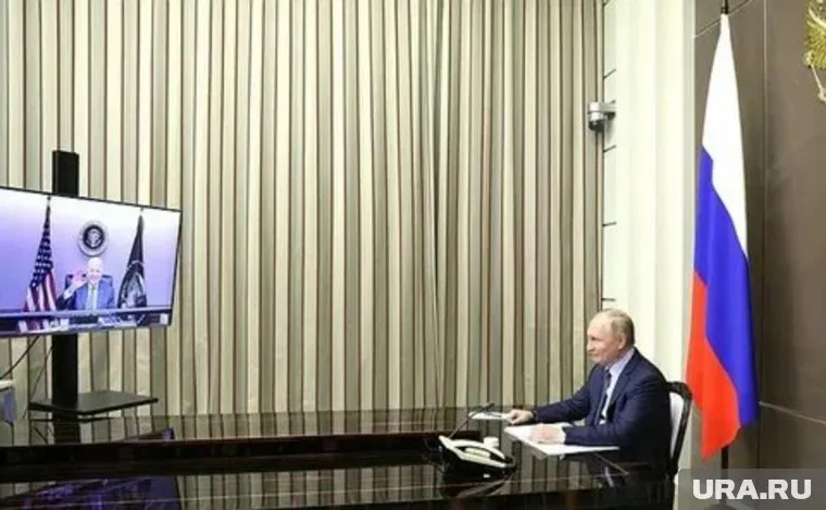 Владимир Путин и Джо Байден провели переговоры по видеосвязи