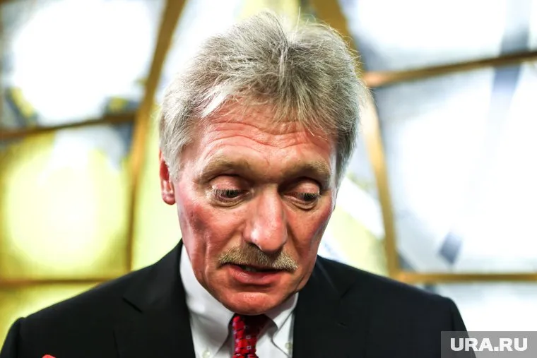 Дмитрий Песков (на фото) не стал говорить о визите Такера Карлсона в АП