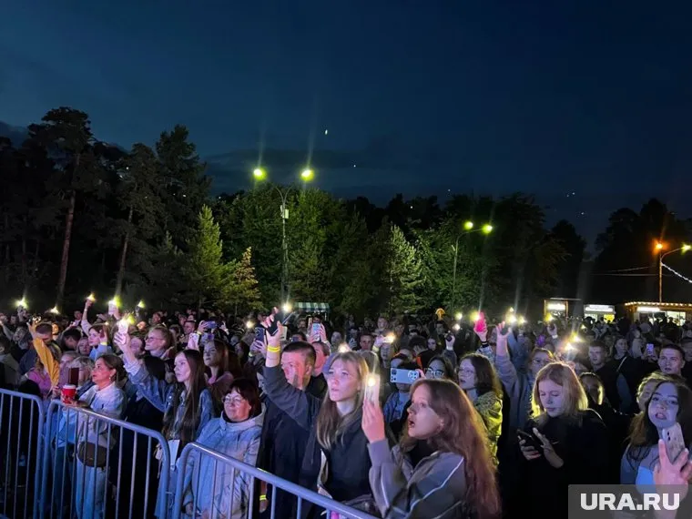 Праздник для выпускников региона развернулся в парке Гагарина вечером 27 июня