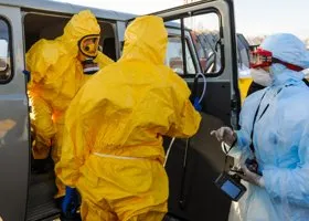 После выбросов в Рудном облако газа расходится над Екатеринбургом