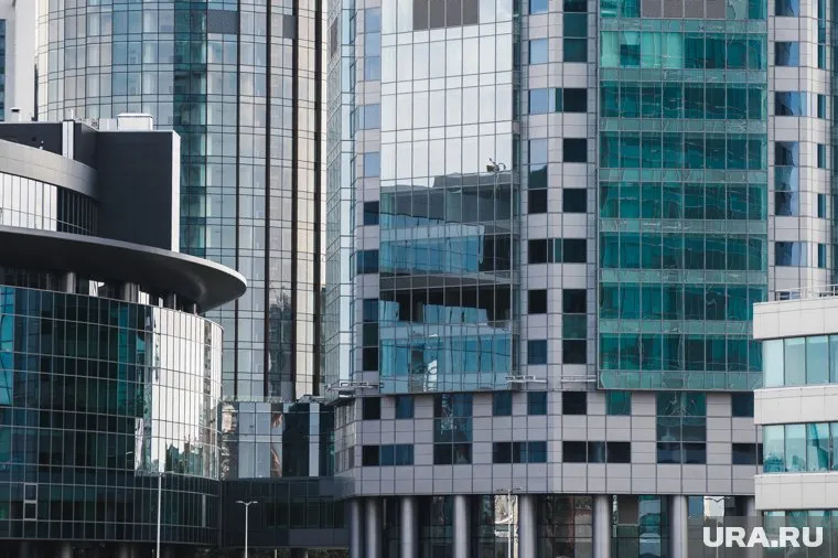 180 компаний решили мигрировать в другие регионы