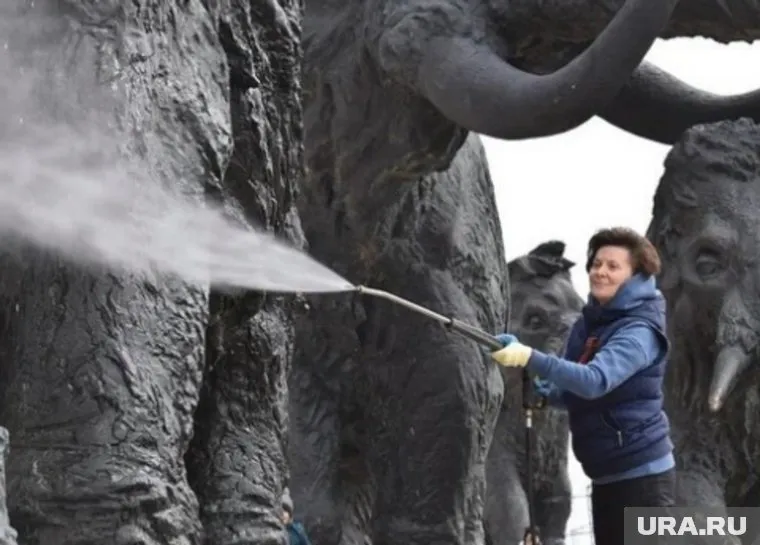 Глава Югры посетила Археопарк