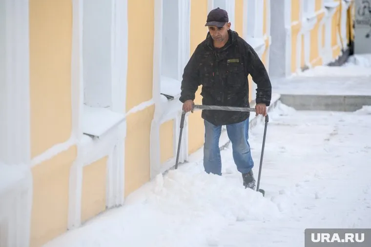 Снег в Екатеринбурге может продолжить идти и 14 декабря