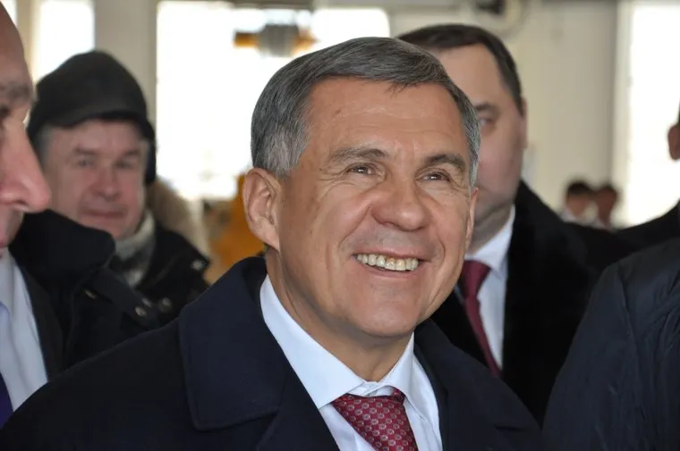 Президент Татарстана Рустам Минниханов на ЗАО "Курганстальмост" и на встрече с Конгрессом татар Зауралья, минниханов рустам