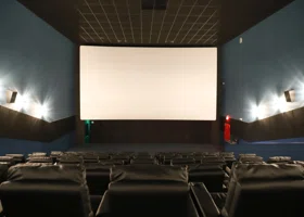 Кинотеатры ХМАО взвинтили цены на билеты