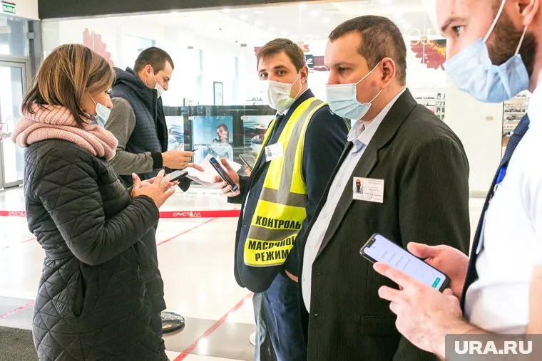 Первая из двух прививок не дает право на посещение мест, в которых установлен доступ по QR-кодам