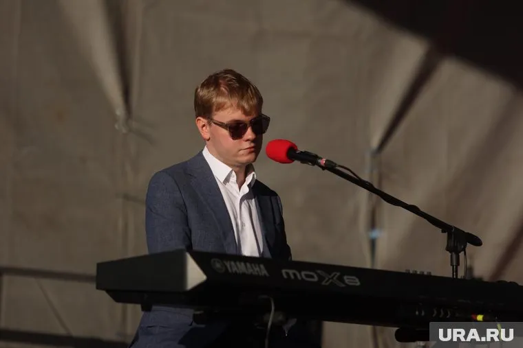 Аккуратов исполнит новые песни для челябинцев