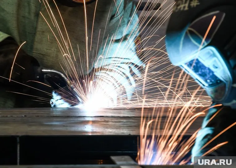 Прибыль предприятия сократилась более чем в два раза