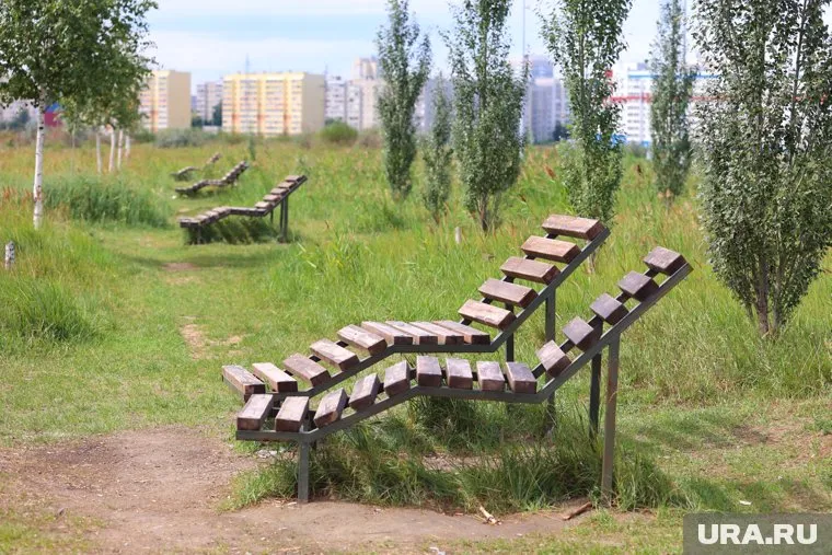 В Заозерном продолжают благоустраивать парк в 4-ом микрорайоне (фото из архива)