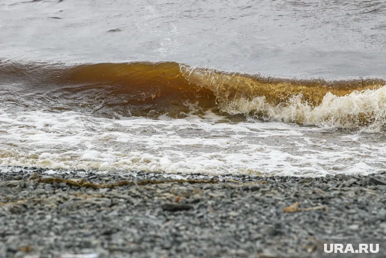В Приуральском районе ЯНАО  обнаружено тело мужчины