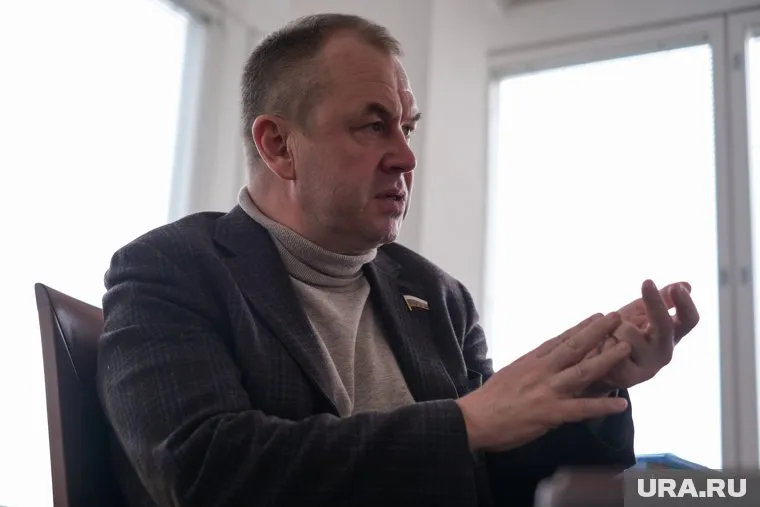 Замглавы ЛДПР Станислав Наумов рассказал URA.RU об отношении ЛДПР к проекту Федерального бюджета