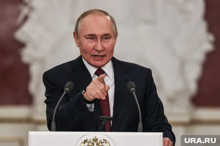 Прокурор МУС Карим Хан, выдавший ордер на арест Путина, объявлен в розыск