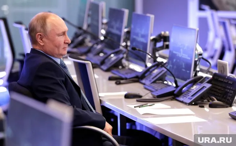 Владимиру Путину показали, как можно контролировать работу федеральных и региональных властей в одном месте в режиме реального времени