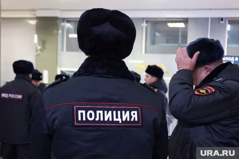 Силовики нагрянули в кафе «Бистро» на проспекте Космонавтов, 106/1