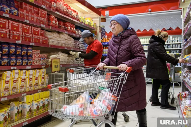 в магазинах, где сахар все-таки есть, ценники разнятся