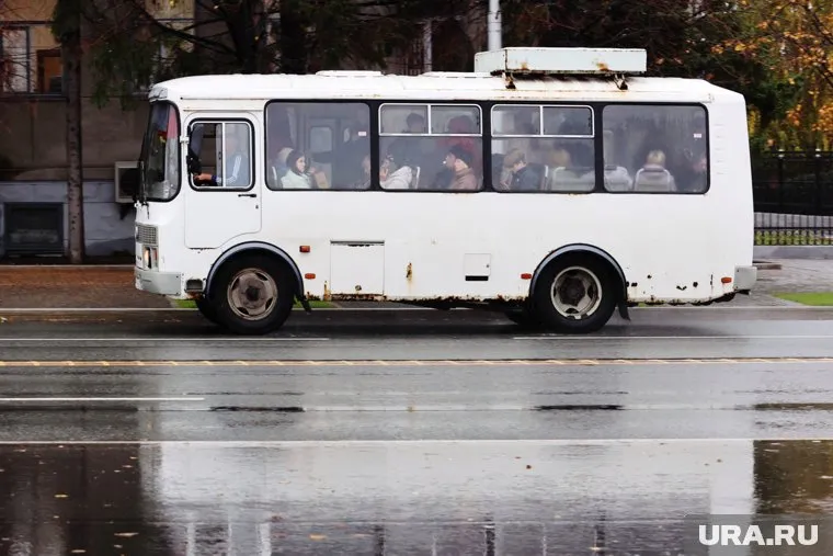 Представители КМЗ временно отменили рейсы из Восточного