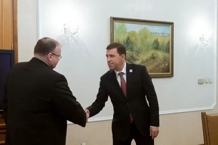 Новый министр здравоохранения Свердловской области Андрей Цветков и экс-министр Трофимов ФОТКИ ДИПа и , куйвашев евгений, цветков андрей