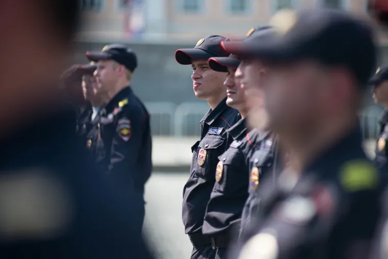 Полиция на Площади 1905 года. Екатеринбург, построение, оцепление, полиция россии