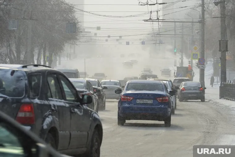 Челябинцам рекомендовали воздержаться от дальних поездок