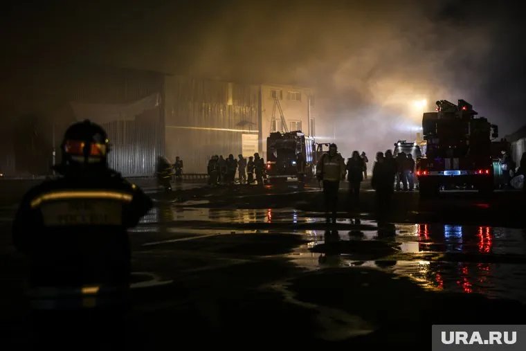 В ХМАО загорелось здание кассы на автозаправке (фото из архива)