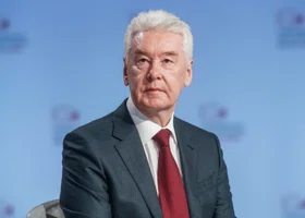 Собянин поднял стоимость патентов для мигрантов