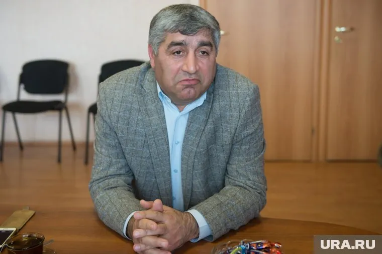 Спикер думы в Свердловской области подал в суд на оскорбившего его пенсионера