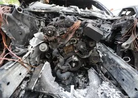 В Магнитогорске взорвали автомобиль, есть пострадавший