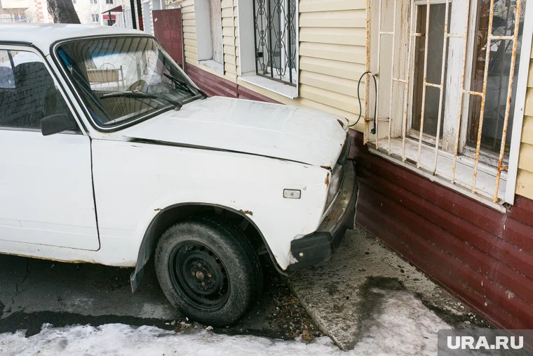 Автомобиль подросток на учет ставить не планировал