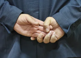 Глава Стерлитамака приехал к заводу «Авангард», где взорвался один из цехов