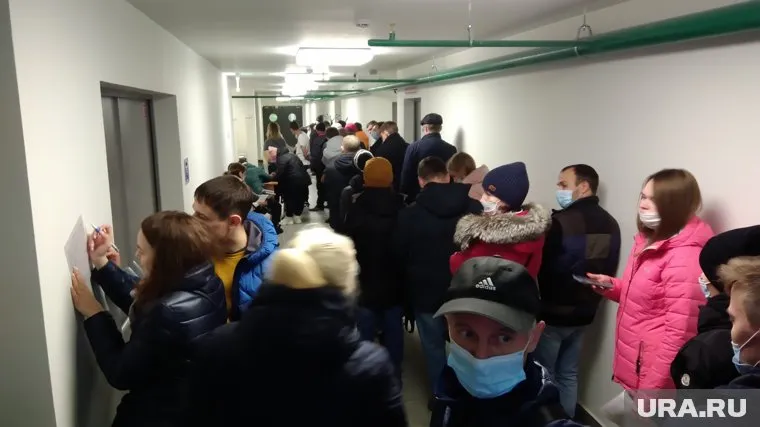 За 2021 год пермяки купили всего около 3 тысяч проездных