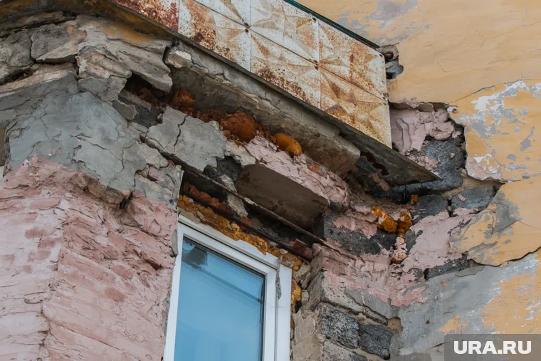 Нежилое здание признано аварийным в 2027 году (архивное фото)